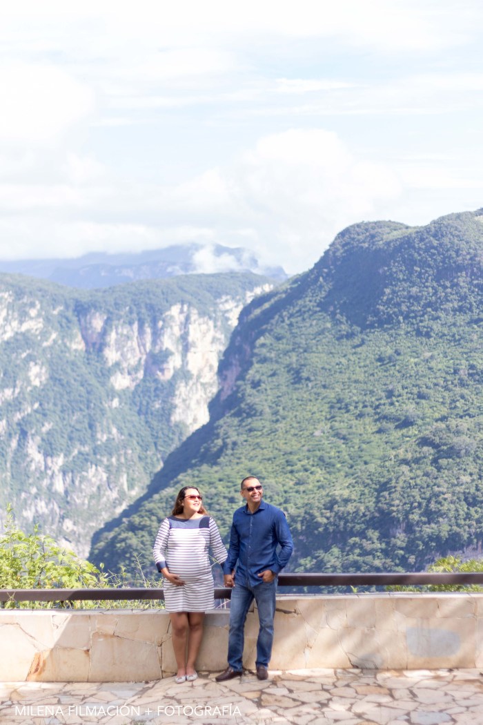 Pareja de maternidad en el cañón del sumidero