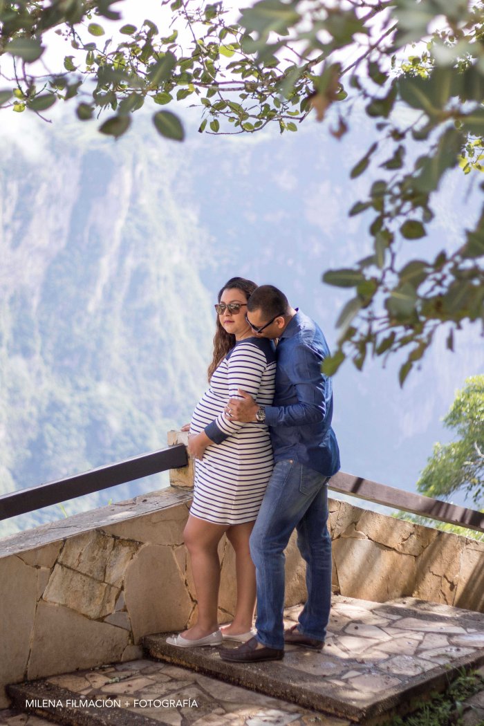 Pareja en el cañón del sumidero