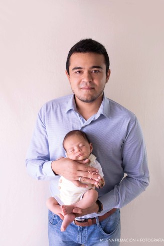 Fotografía newborn Tuxtla papá