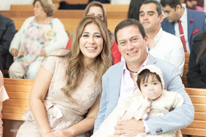 Familia Bautizo en tonos dorados