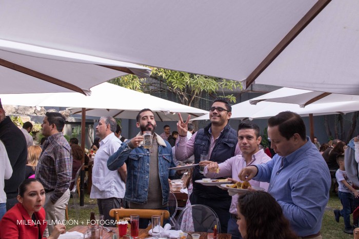 Como vestir para un bautizo