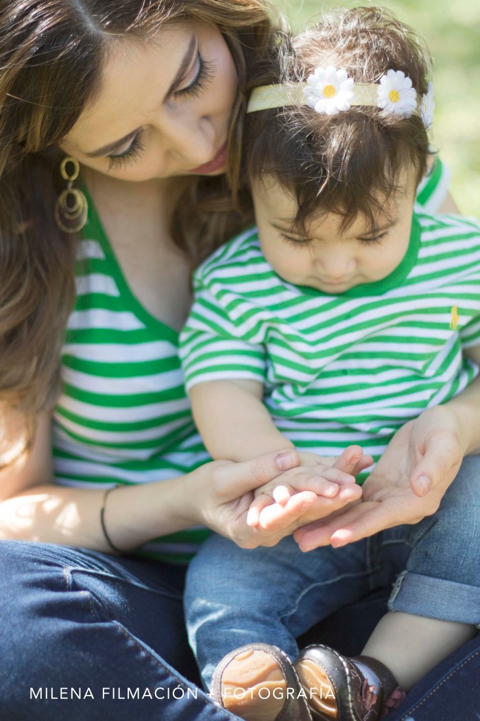 Mama y yo en el parque, sesión bebé 8 meses