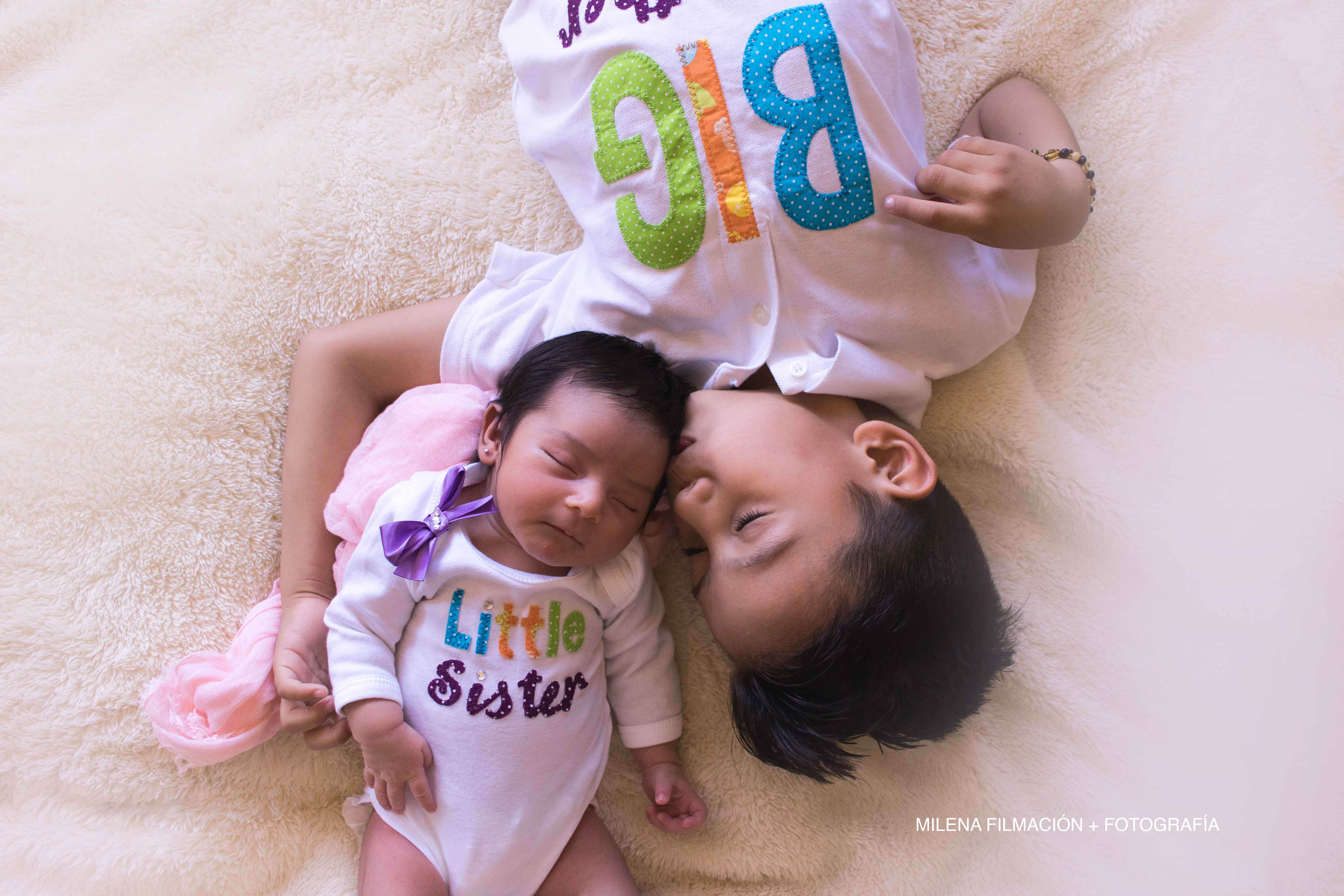 Hermano mayor y bebé