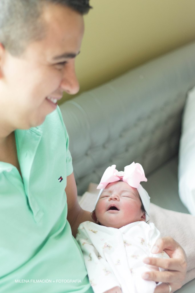 Sesión recién nacida en hospital san Lucas, fotógrafa en Tuxtla Gutiérrez